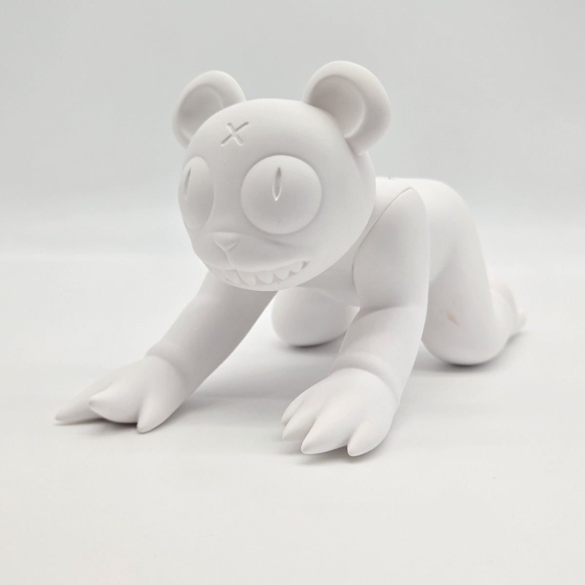 Jermaine Rogers Jermaine Rogers Creeping Dero Unpainted Variant Signed & Remarque Vinyl Figure Creeping Unpainted Variant Signed Limited Edition Remarque GREI Certificate GRA000164654677