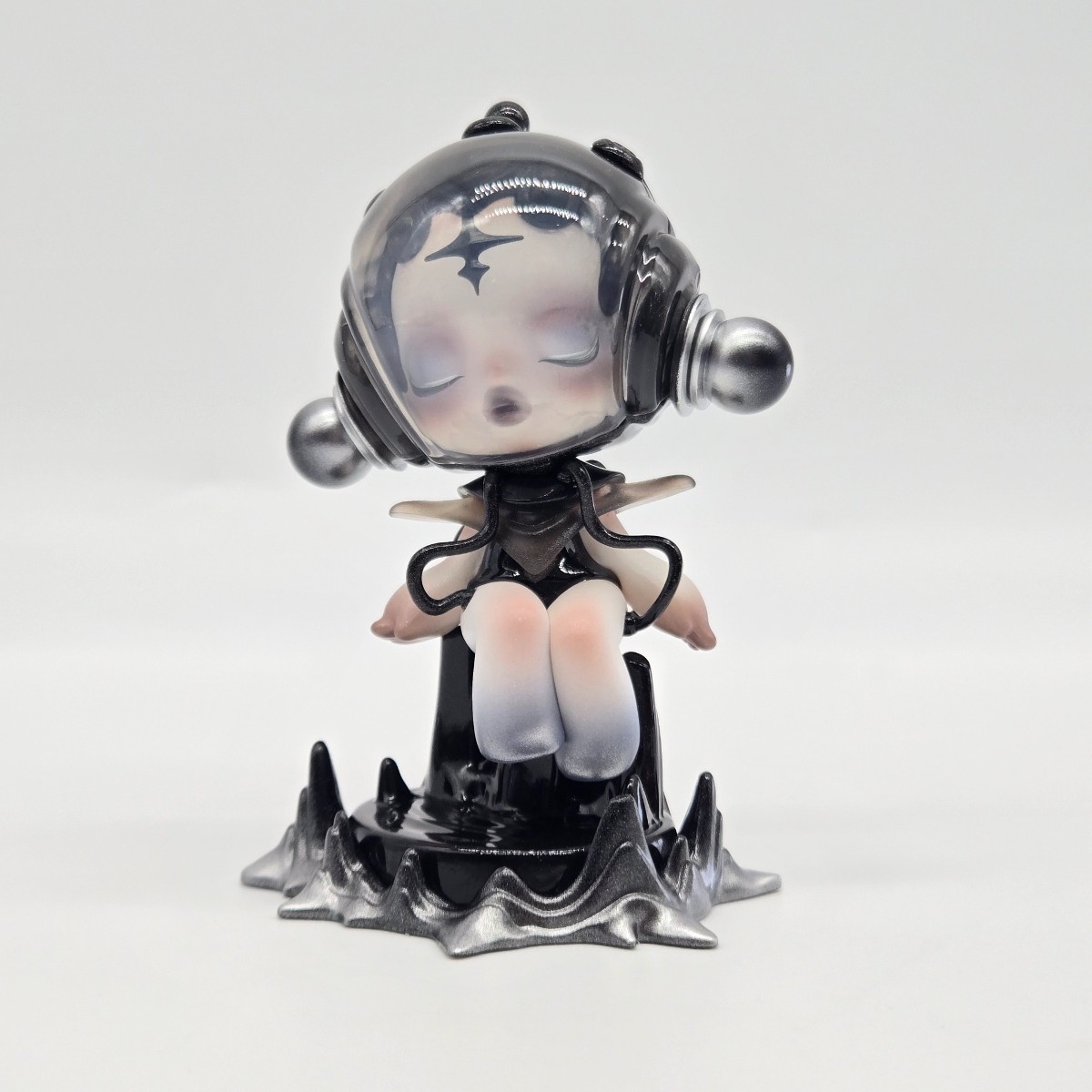 POP MART SKULLPANDA Equilibrium Secret Chase The Sound Series Figure SKULLPANDA Equilibrium Xiong Miao GREI Certificate GRA000382811952