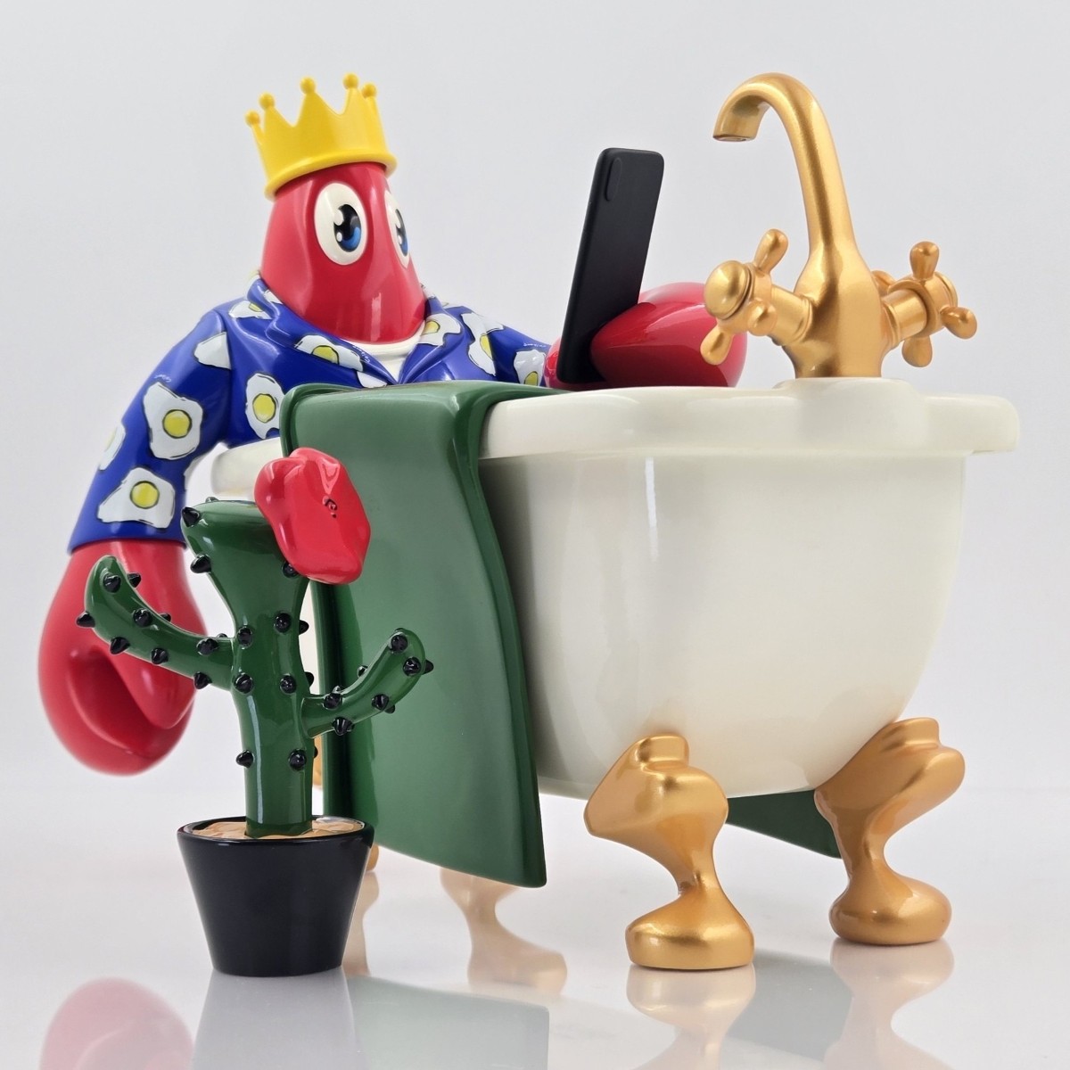 POP MART Philip Colbert Lobster Bath DCon 2022 Exclusive Colorway Resin Sculpture Lobster Bath Exclusive Colorway Philip Colbert Limited Edition GREI Certificate GRA000117782005