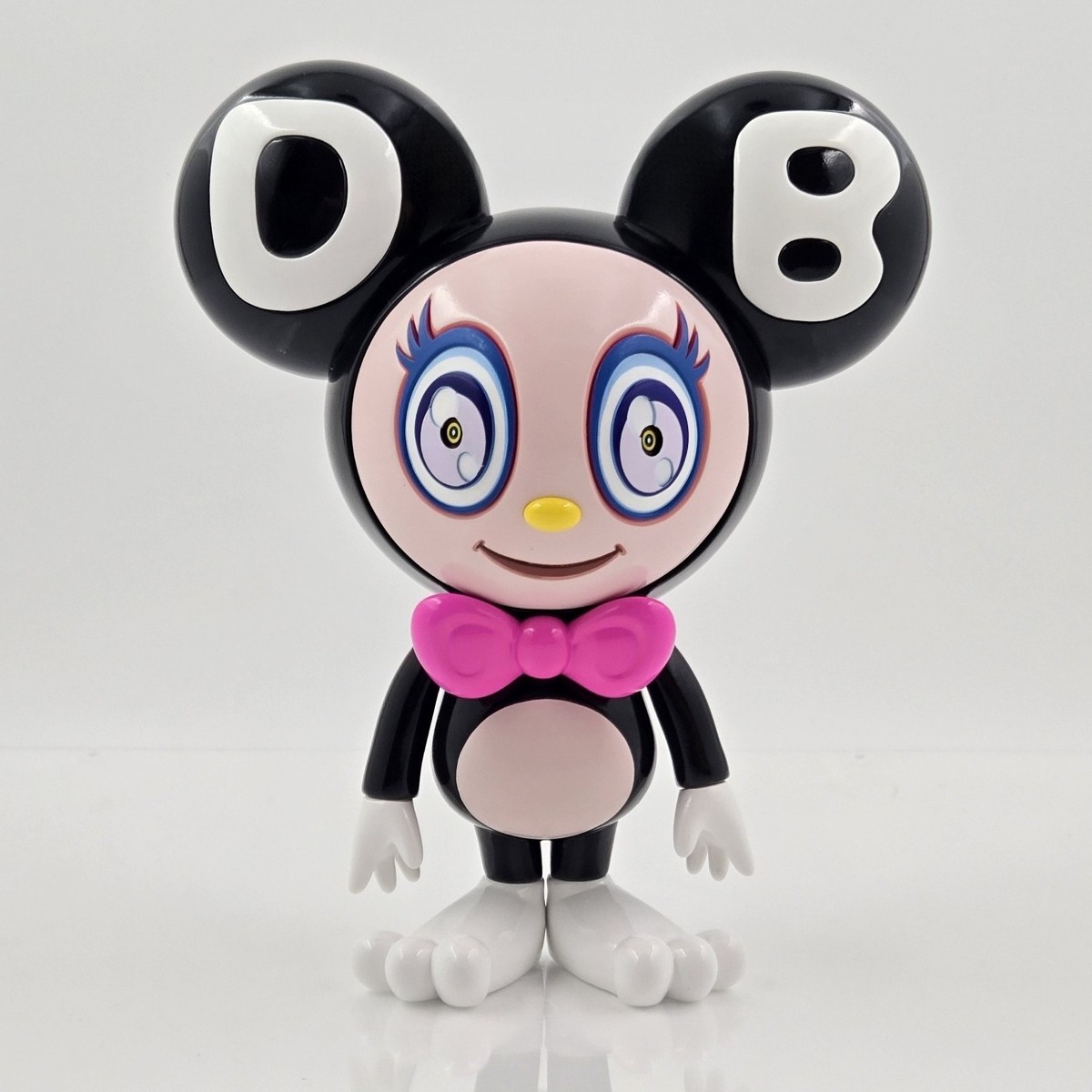 Kaikai Kiki Takashi Murakami DOB-Kun Black Figure DOB-Kun Black Takashi Murakami Signed Numbered GREI Certificate GRA000170387013