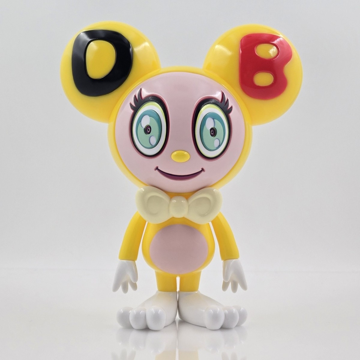 Kaikai Kiki Takashi Murakami DOB-Kun Yellow Figure DOB-Kun Yellow Takashi Murakami Signed Numbered GREI Certificate GRA000179634645