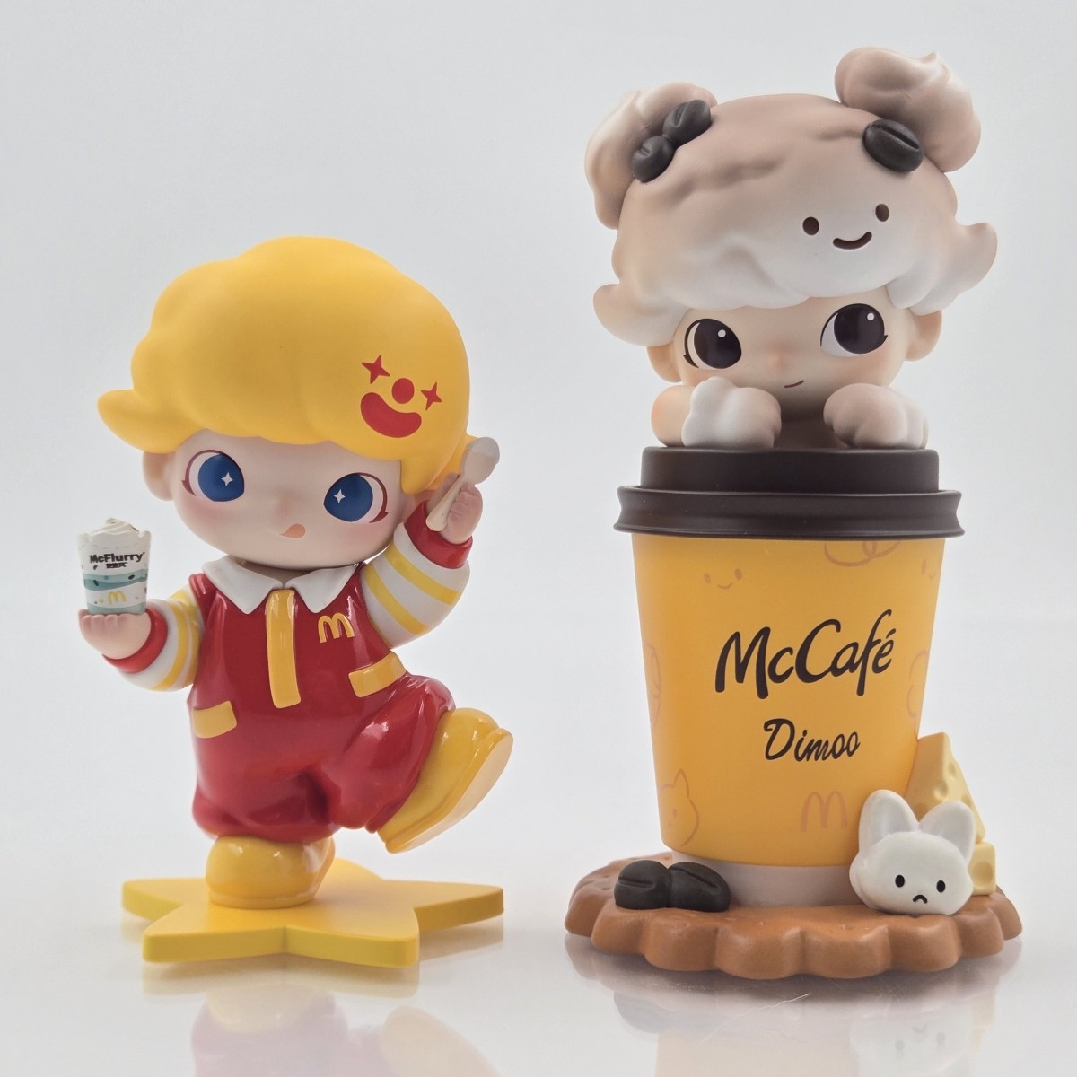 POP MART × McDonald's × DIMOO WORLD POP MART DIMOO × McDonald's China Exclusive Figure Set DIMOO DIMOO × McDonald's Ayan Deng Limited Edition GREI Certificate GRA000145601663