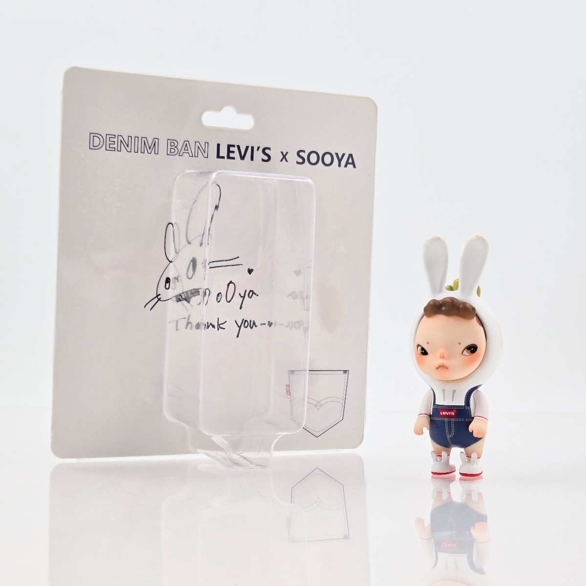 Sooya Denim Ban Levi's Signed & Remarqued by Kim Sooya